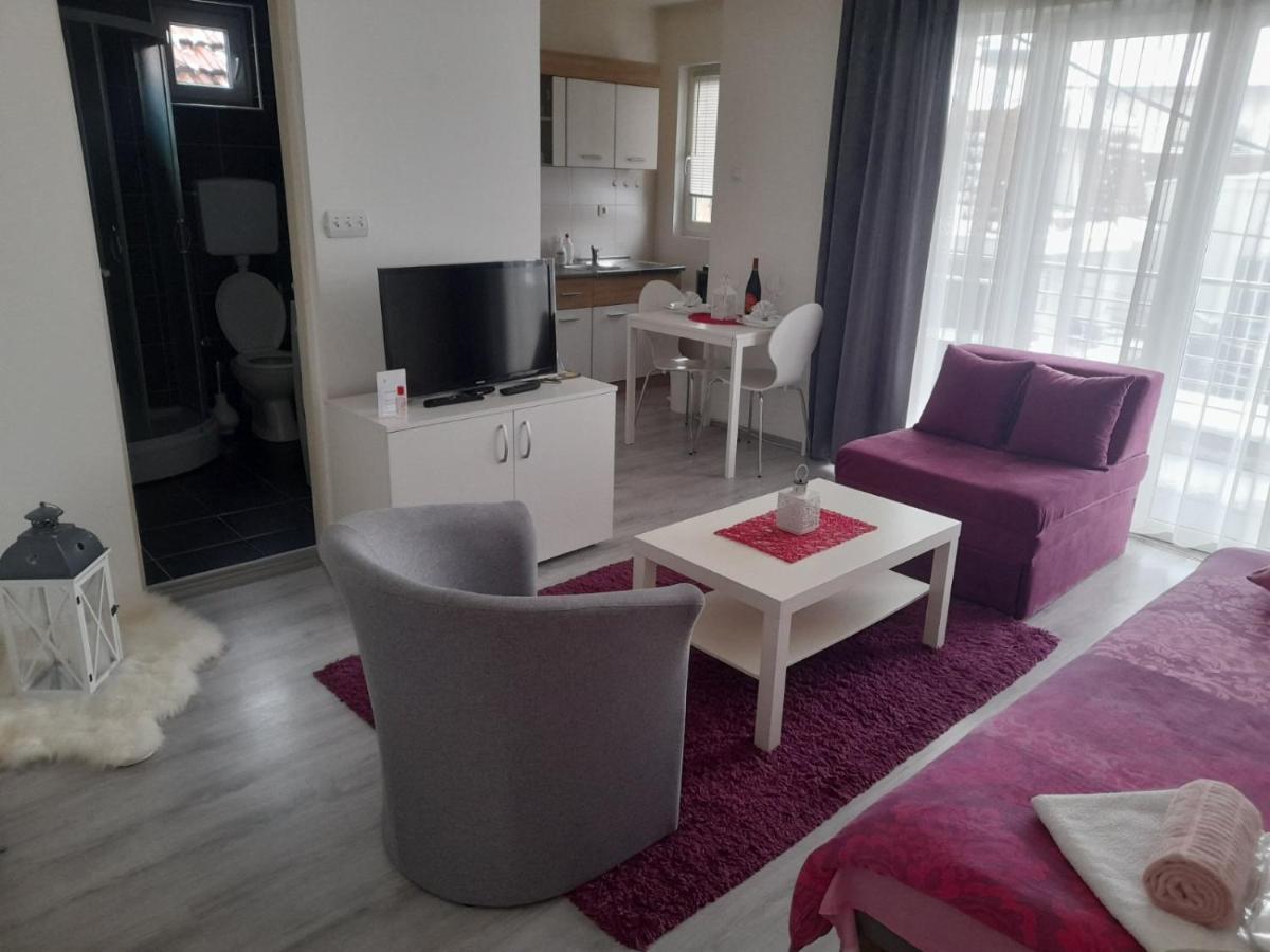 Family Apartmani Le Leskovac  Exteriér fotografie